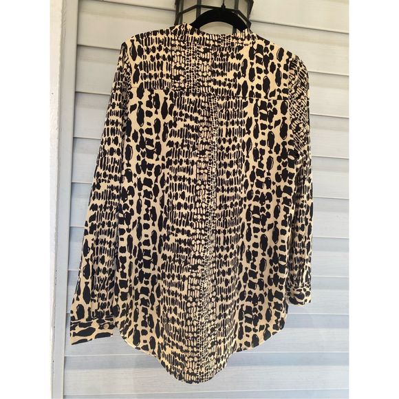 Investments Leopard Animal Print Button Down High-Low Blouse, Size Medium - Picture 7 of 9